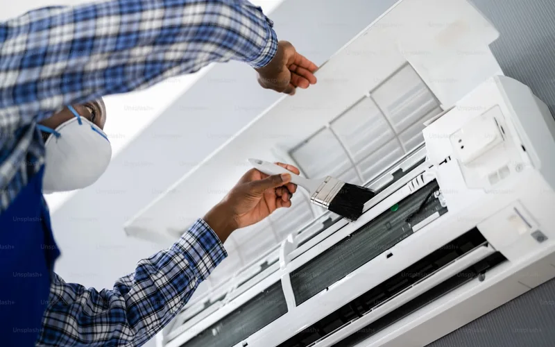 High-efficiency indoor air quality filtration system and MERV media filter in Paramount CA